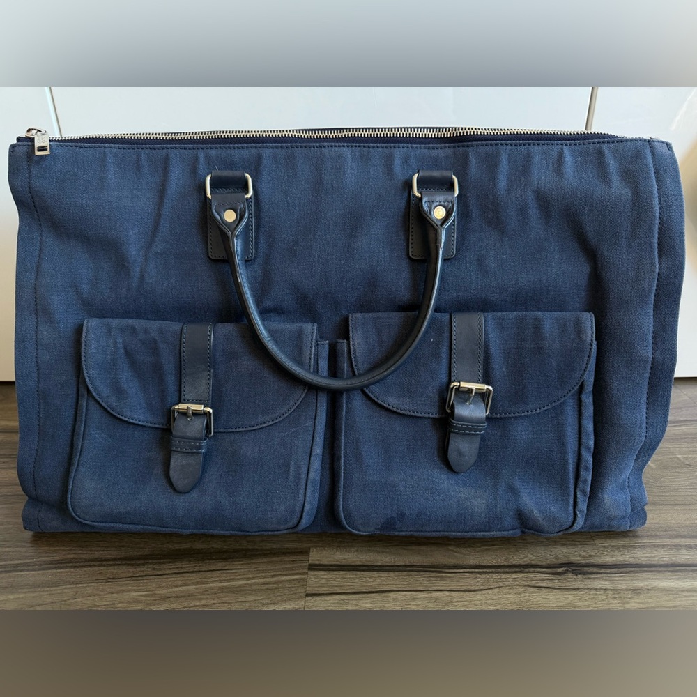 Hook & Albert Leather Garment Weekender Bag - Men’s Travel Essentials